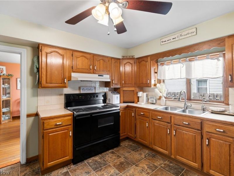 1256 Manor Avenue SW, Canton, OH 44710 Photo 8