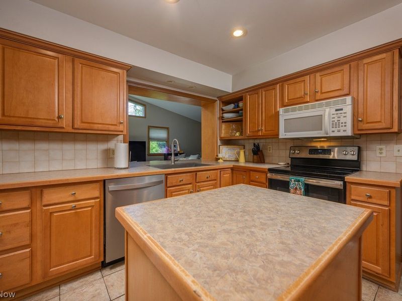 4361 22nd Street NW, Canton, OH 44708 Photo 8