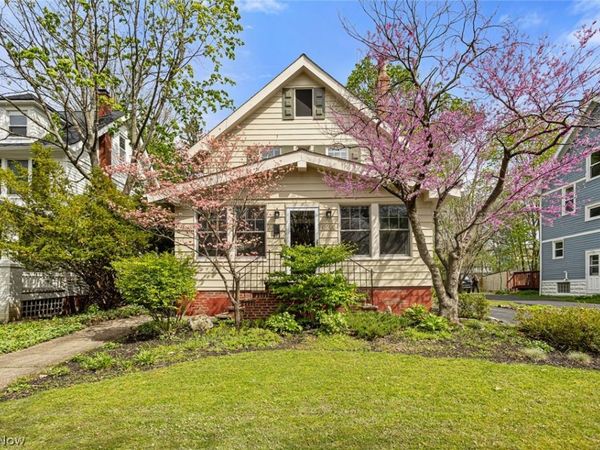 3361 Bradford Road , Cleveland Heights, OH 44118