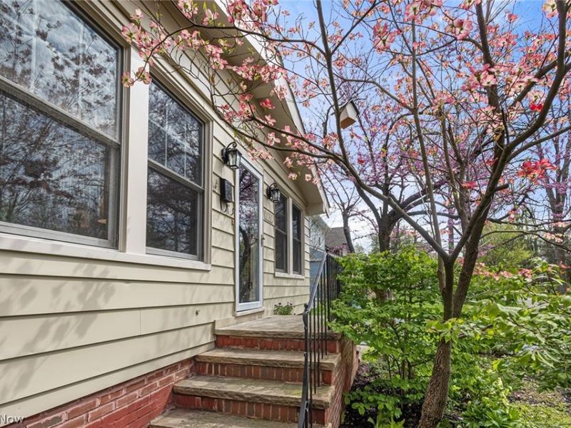 3361 Bradford Road , Cleveland Heights, OH 44118 Photo 3