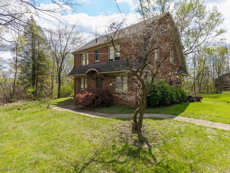 743 Broad Street , Wadsworth, OH 44281 Photo 2