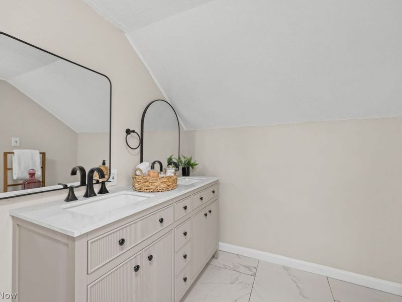 4198 Wyncote Road , South Euclid, OH 44121 Photo 17