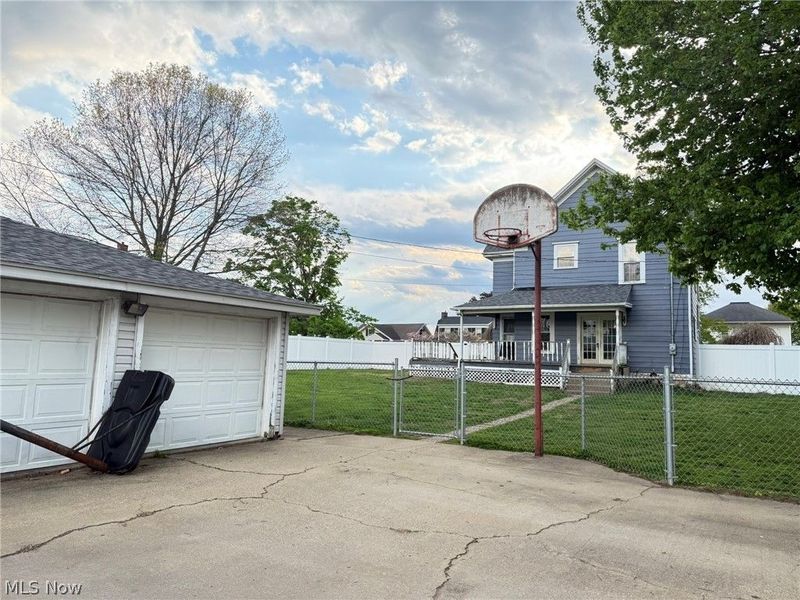 605 S River Street, Newcomerstown, OH 43832 Photo 32