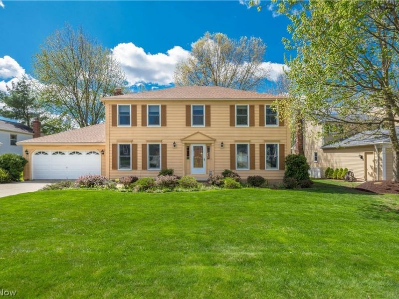 16225 Lake Forest Drive , Strongsville, OH 44136 Photo 2