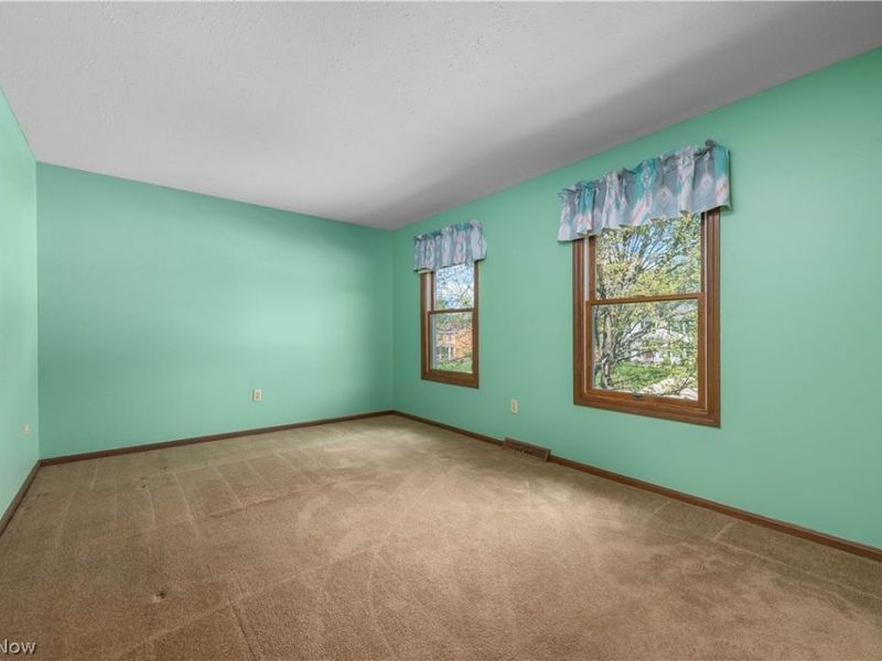 16225 Lake Forest Drive , Strongsville, OH 44136 Photo 32