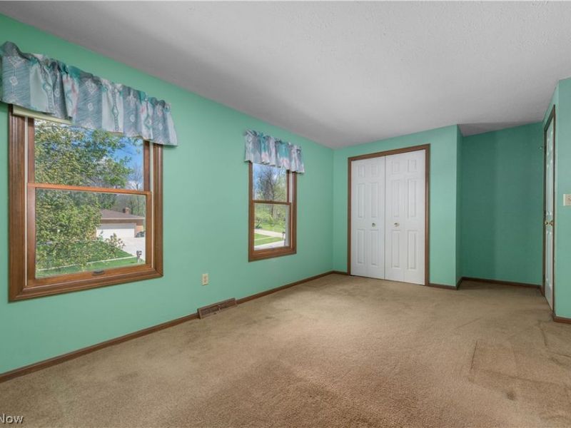 16225 Lake Forest Drive , Strongsville, OH 44136 Photo 33