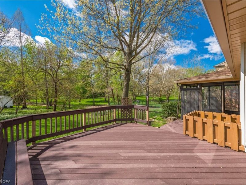 16225 Lake Forest Drive , Strongsville, OH 44136 Photo 46