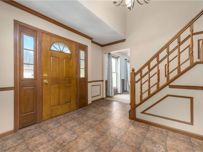 16225 Lake Forest Drive , Strongsville, OH 44136 Photo 5