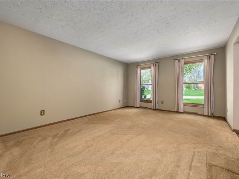 16225 Lake Forest Drive , Strongsville, OH 44136 Photo 6