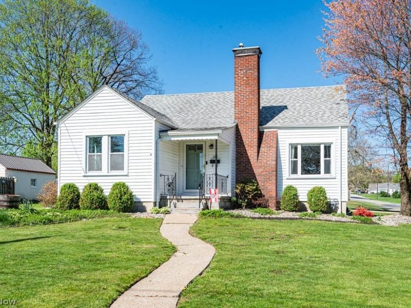 102 S Main Street, Austintown, OH 44515 Photo 1