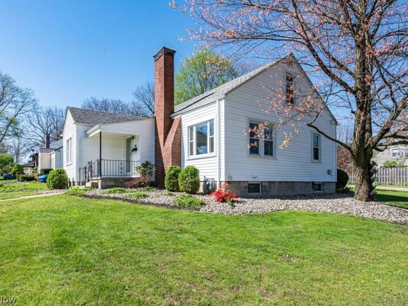 102 S Main Street, Austintown, OH 44515 Photo 3