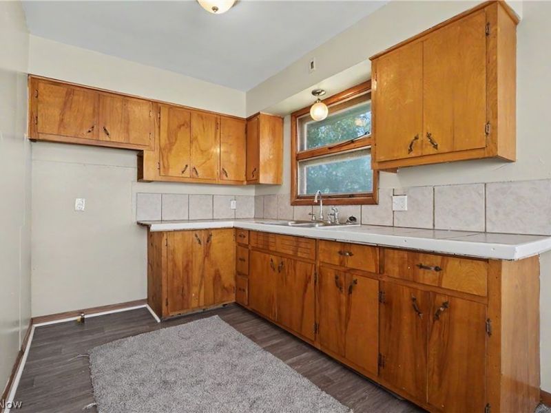 1342 South Hawkins Ave , Akron, OH 44320 Photo 14