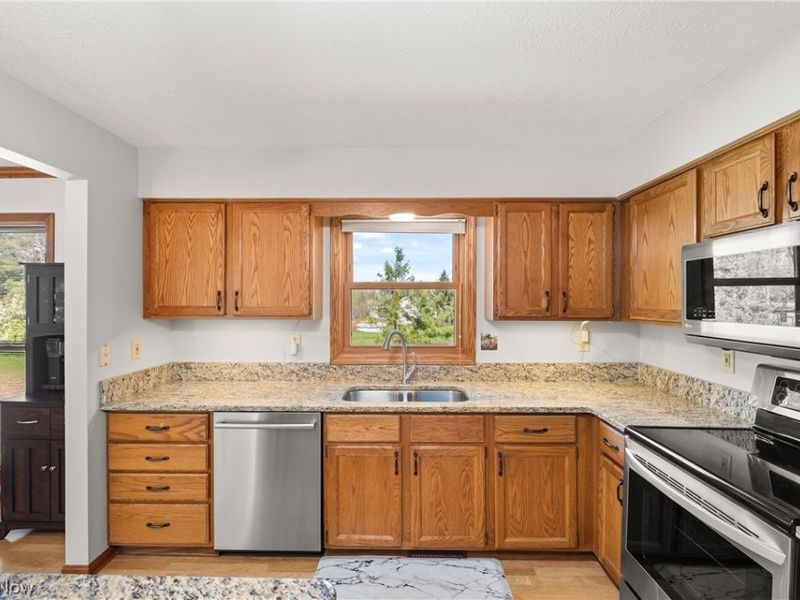 13811 Lodge Drive , North Royalton, OH 44133 Photo 13