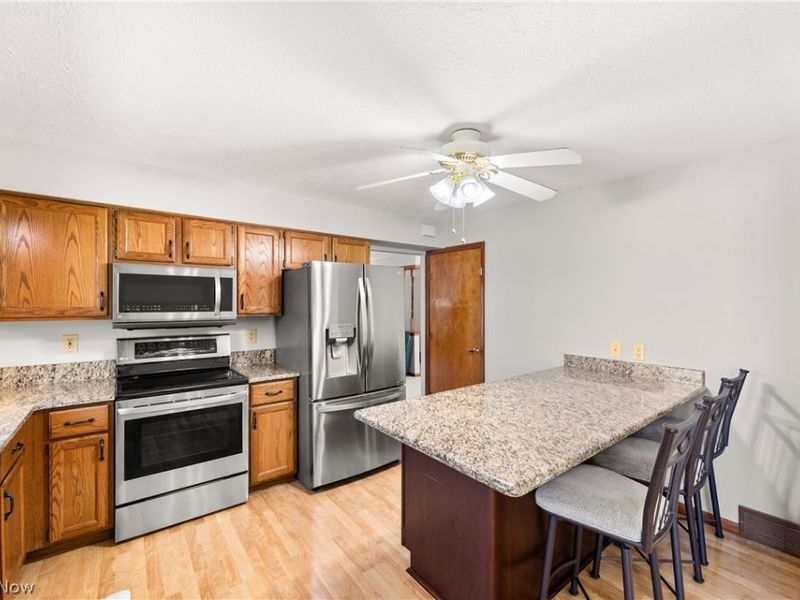 13811 Lodge Drive , North Royalton, OH 44133 Photo 14