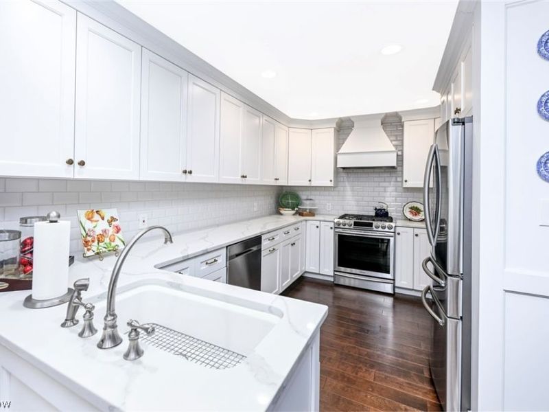 275 N Portage Path, Unit 3B, Akron, OH 44303 Photo 8