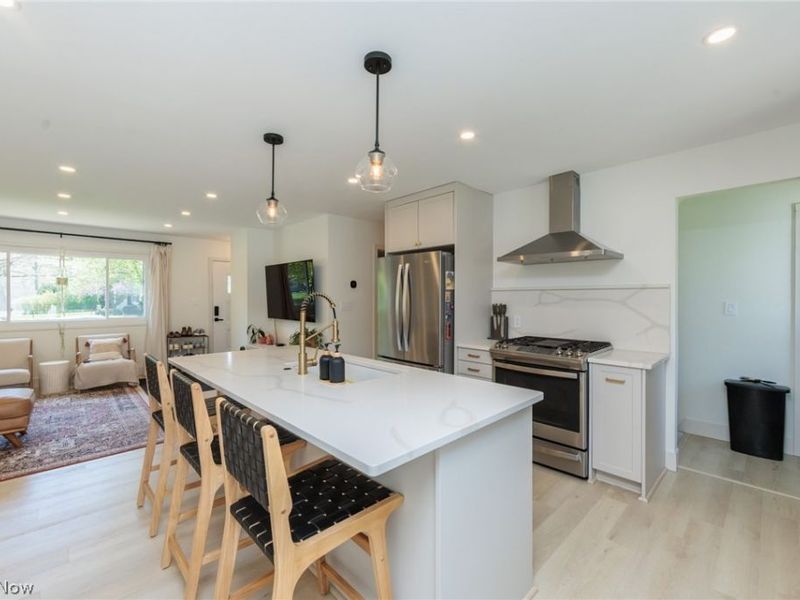 24456 Noreen Drive , North Olmsted, OH 44070 Photo 13