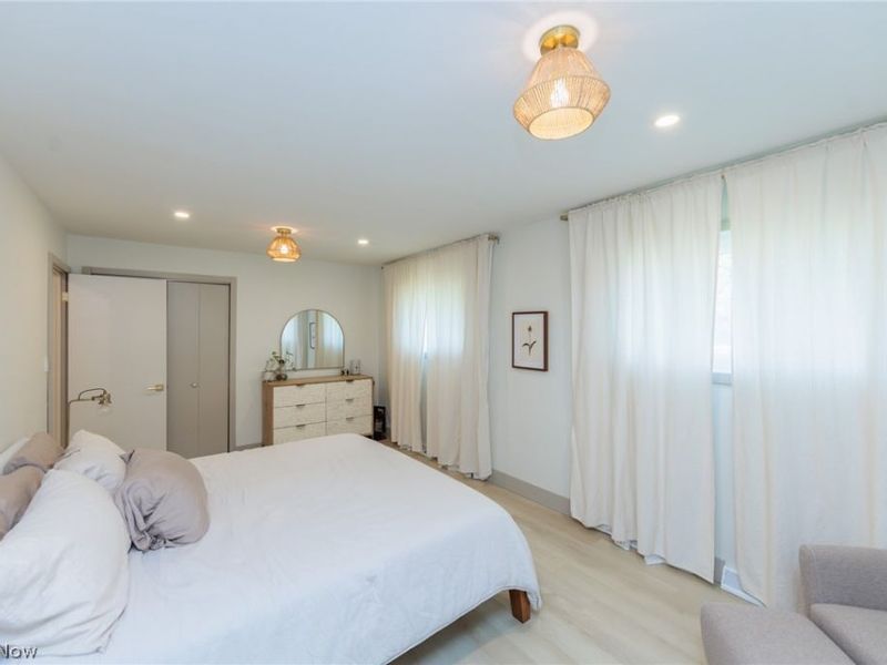 24456 Noreen Drive , North Olmsted, OH 44070 Photo 25