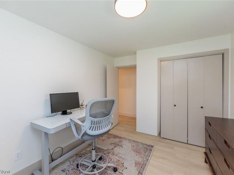 24456 Noreen Drive , North Olmsted, OH 44070 Photo 27