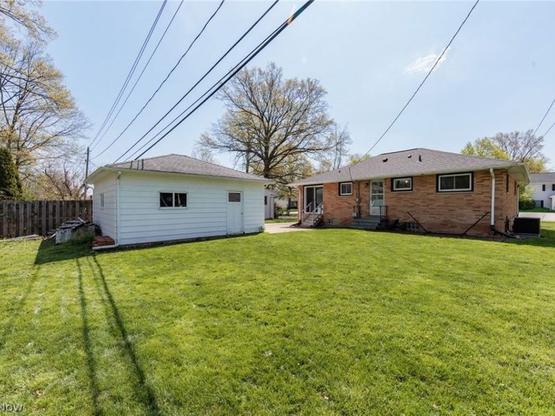 24456 Noreen Drive , North Olmsted, OH 44070 Photo 49