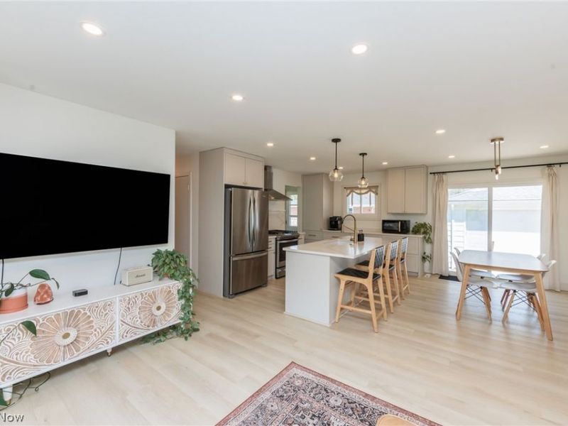 24456 Noreen Drive , North Olmsted, OH 44070 Photo 6