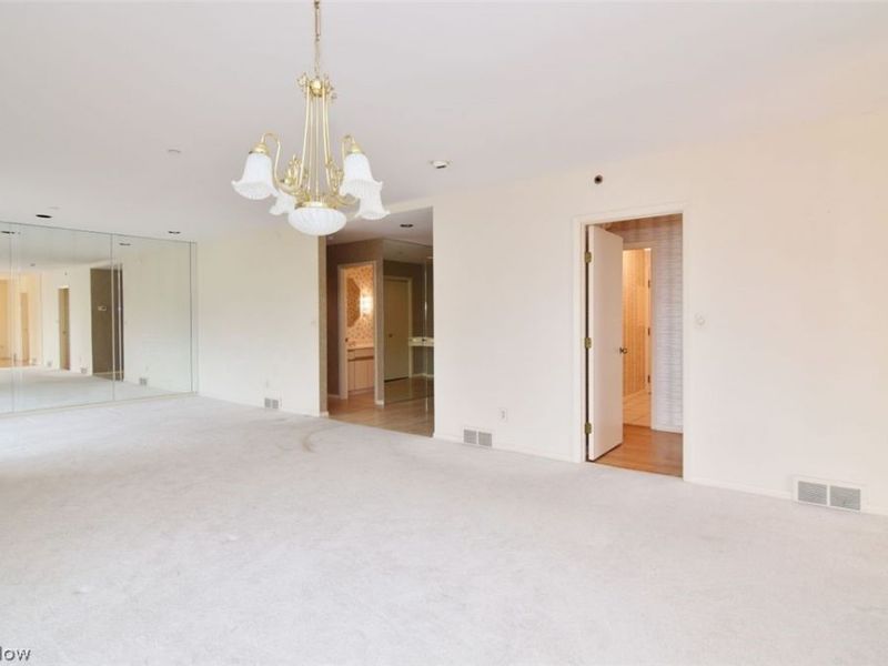 27500 Cedar Road , Unit 206, Beachwood, OH 44122 Photo 5
