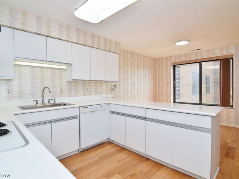 27500 Cedar Road , Unit 206, Beachwood, OH 44122 Photo 7