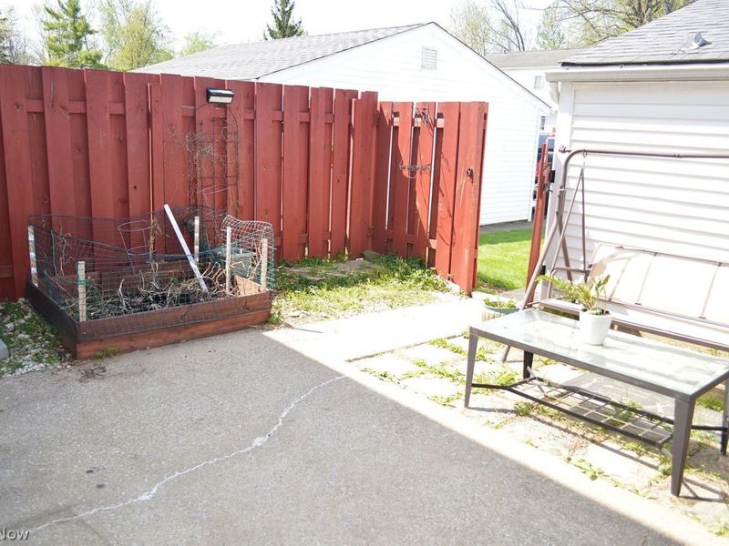 7433 Noble Court , Mentor, OH 44060 Photo 12