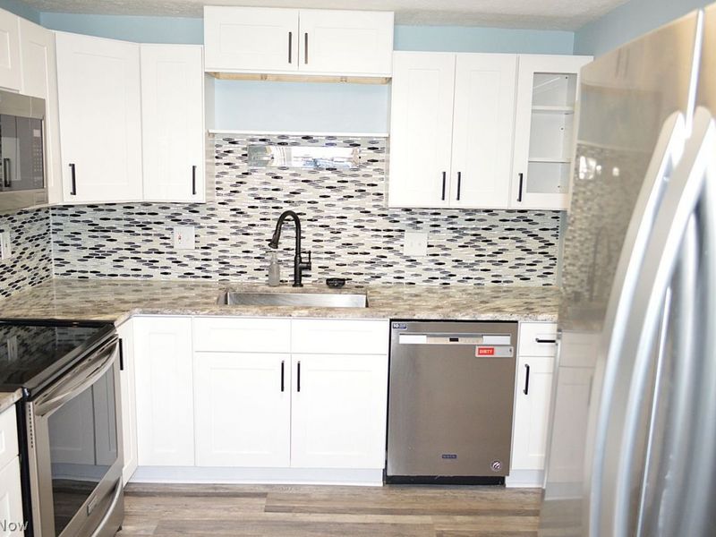 7433 Noble Court , Mentor, OH 44060 Photo 5