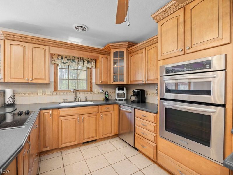 7039 Richman Road , Spencer, OH 44275 Photo 10