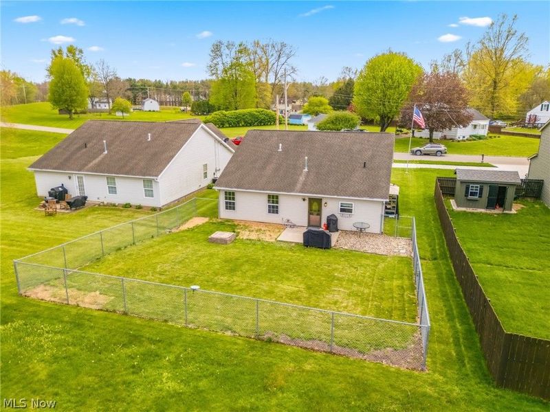 326 Park Drive SE, Brewster, OH 44613 Photo 3