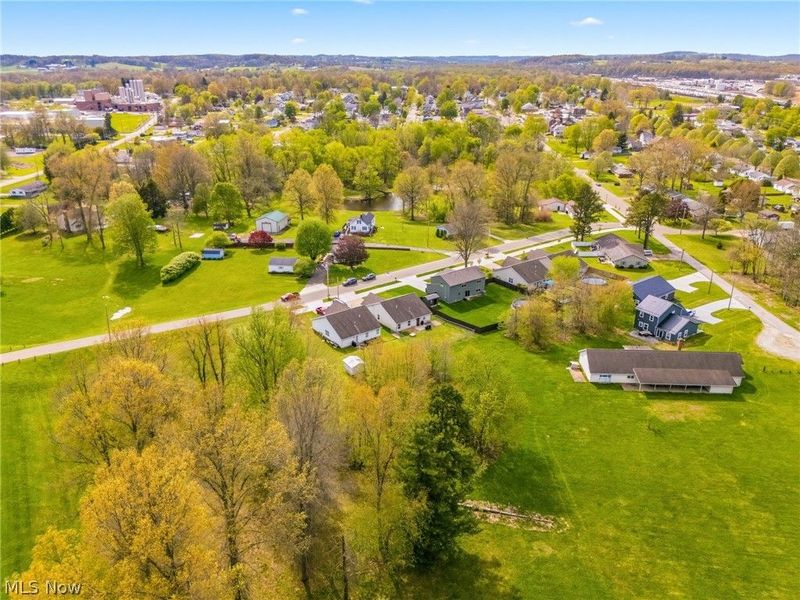 326 Park Drive SE, Brewster, OH 44613 Photo 6