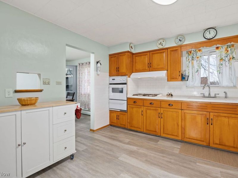 1883 Highview Avenue , Akron, OH 44301 Photo 6