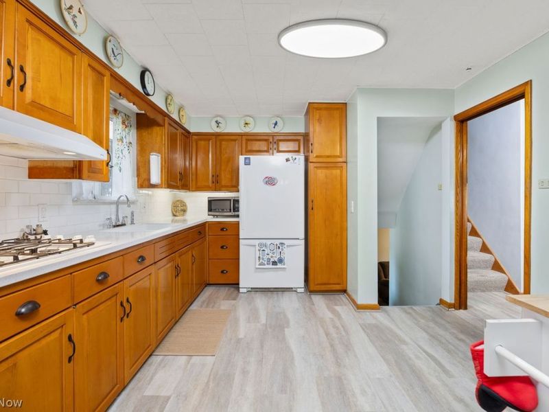 1883 Highview Avenue , Akron, OH 44301 Photo 7