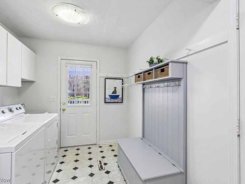 8688 Lake In The Woods Trail , Chagrin Falls, OH 44023 Photo 20