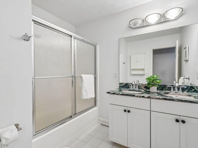 8688 Lake In The Woods Trail , Chagrin Falls, OH 44023 Photo 42