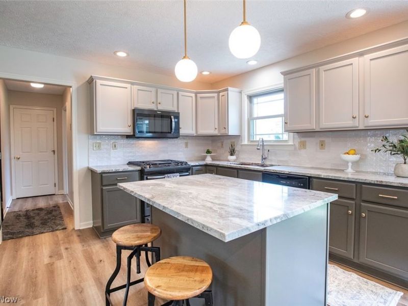 1089 Oak Street , Medina, OH 44256 Photo 10