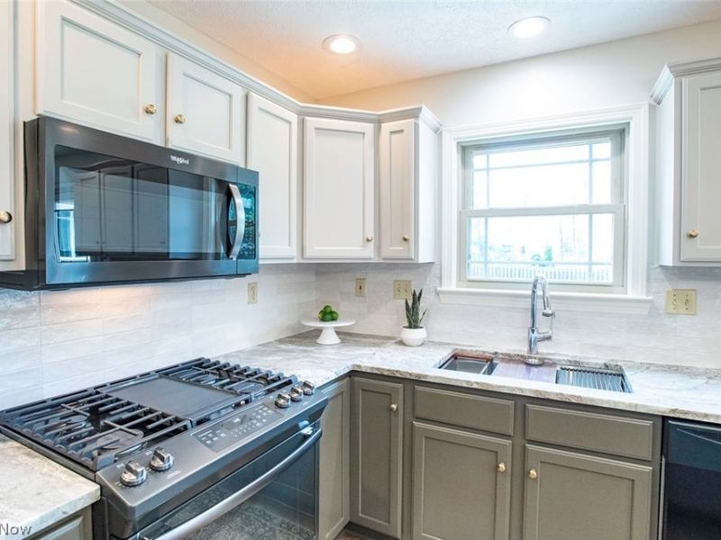 1089 Oak Street , Medina, OH 44256 Photo 12