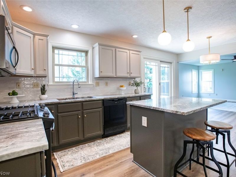 1089 Oak Street , Medina, OH 44256 Photo 13