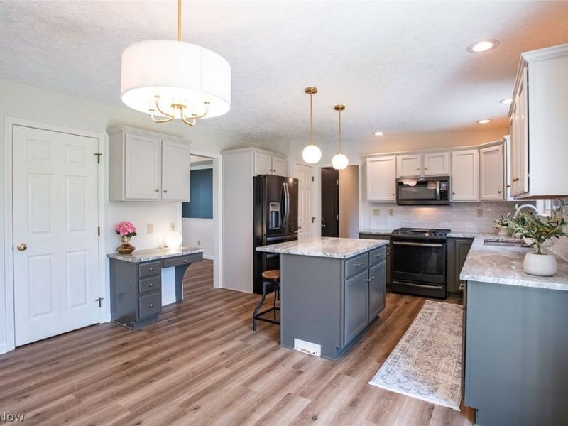 1089 Oak Street , Medina, OH 44256 Photo 9