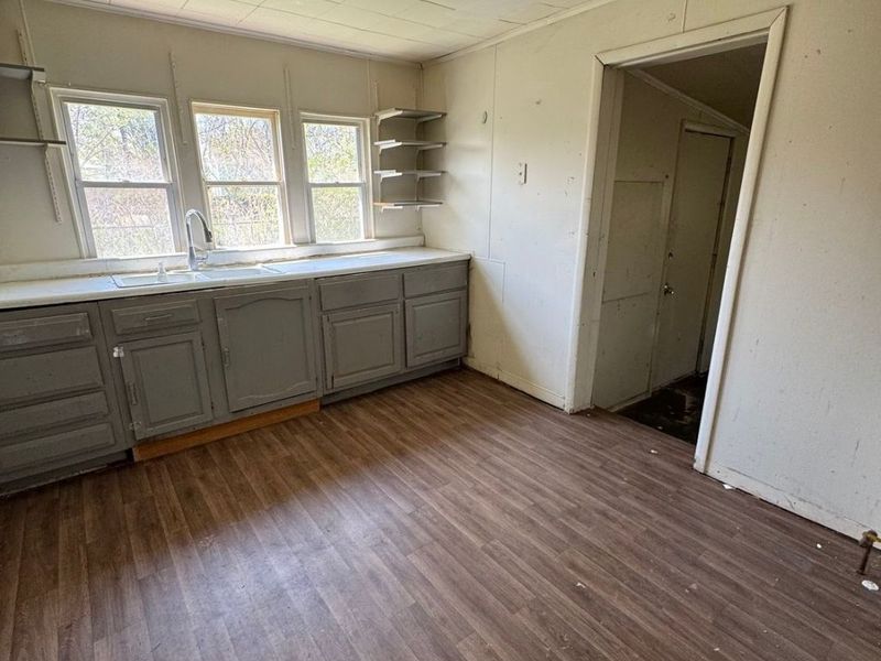 5053 Pershing Avenue , Cleveland, OH 44127 Photo 14