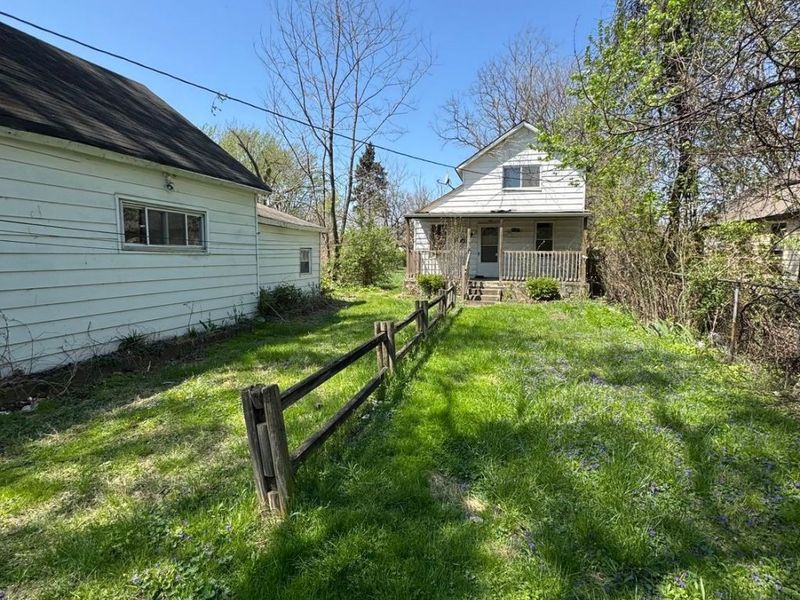 5053 Pershing Avenue , Cleveland, OH 44127 Photo 3