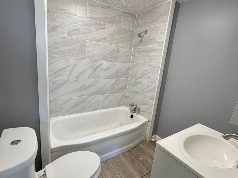 5053 Pershing Avenue , Cleveland, OH 44127 Photo 6