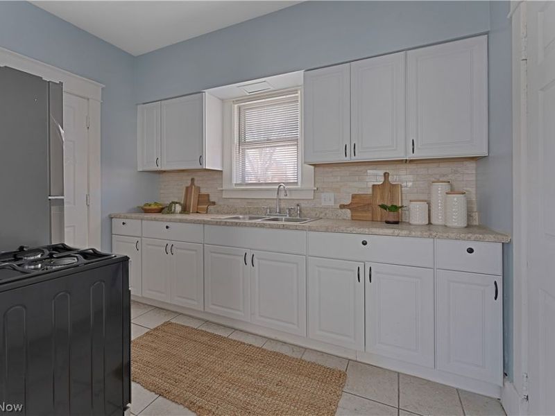 306 Maplewood Avenue, Struthers, OH 44471 Photo 12