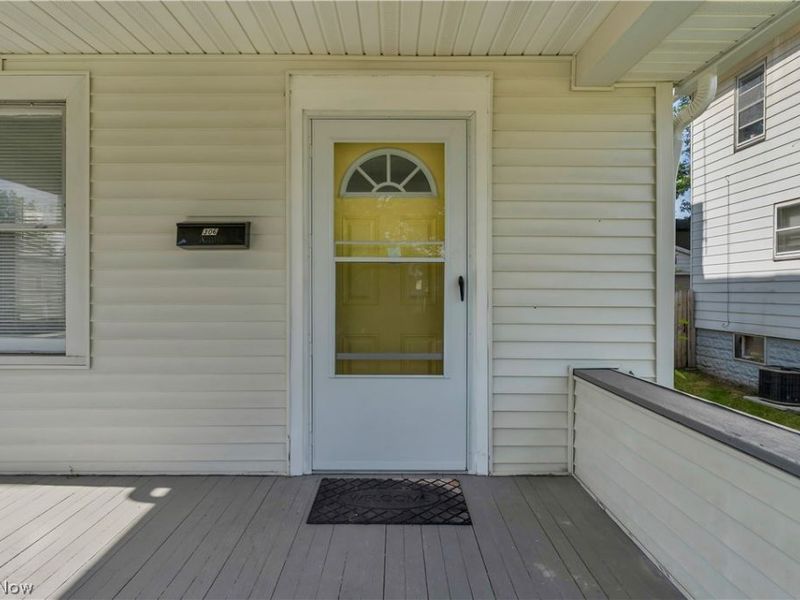 306 Maplewood Avenue, Struthers, OH 44471 Photo 3
