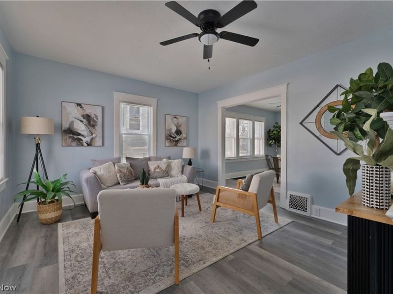 306 Maplewood Avenue , Struthers, OH 44471 Photo 4