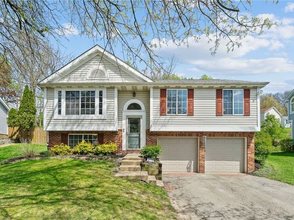 1014 Lexington Dr, Aliquippa, PA 15001