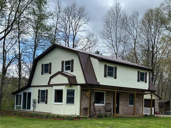 30 Ray Rd, Greenville, PA 16125