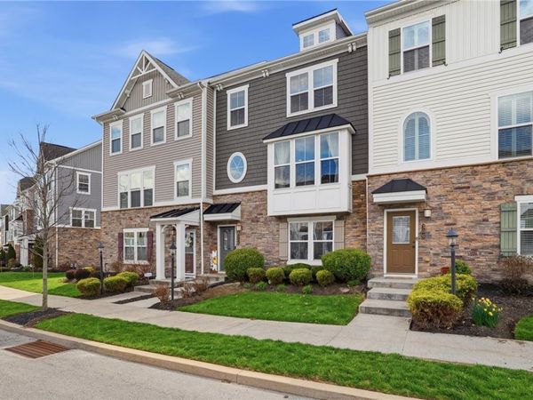 308 Cross Creek Drive, Cranberry Twp, PA 16066