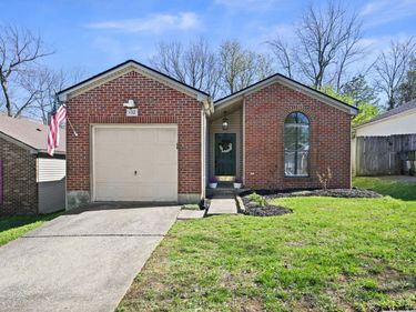 132 Ellemoor Lane, Lexington, KY 40515