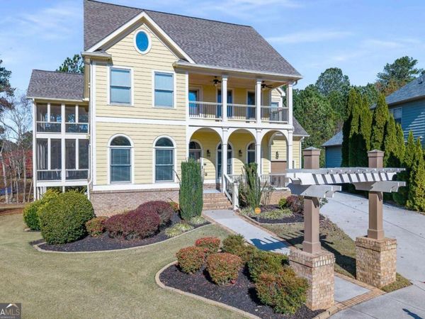 679 Crystal Cove Court, Loganville, GA 30052